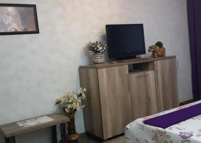 Apartment On Kamyanetskaya Street